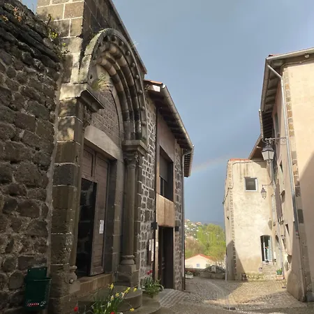 Triplex Au Coeur D'un Patrimoine Classe Апартаменты Aiguilhe