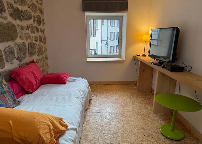 Triplex Au Coeur D'un Patrimoine Classe Апартаменты Aiguilhe