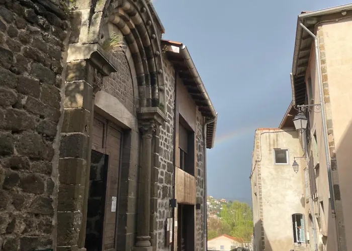 Triplex Au Coeur D'un Patrimoine Classe Апартаменты Aiguilhe